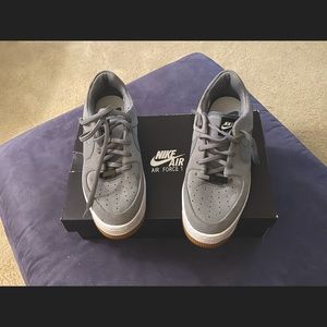 EUC Nike Air Force 1 Sage (Cool Grey) size 8.